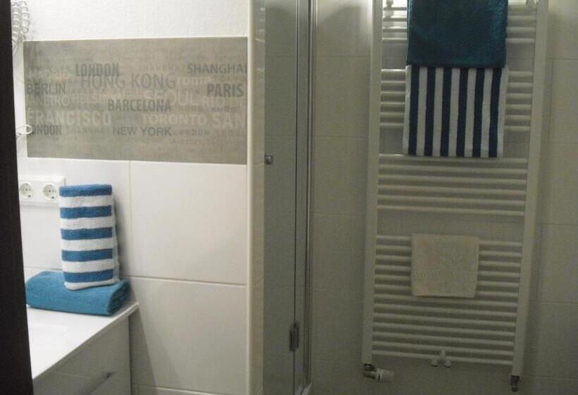 Номер Стандарт с Балконом, Gästehaus Cramer