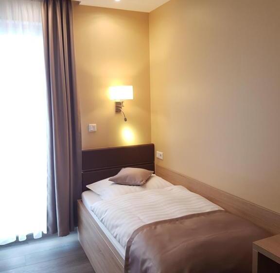 חדר סטנדרט לשלושה, Haus Büderich