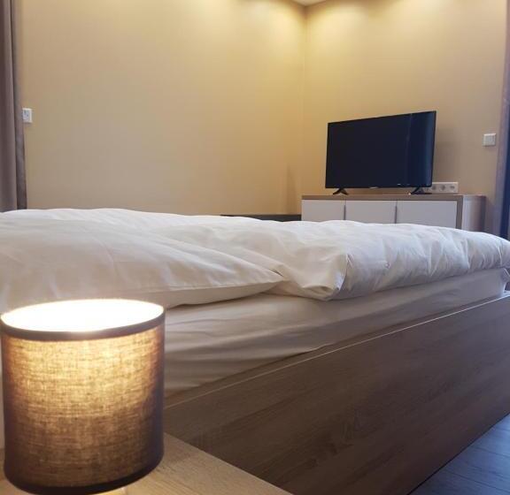 חדר סטנדרט לשלושה, Haus Büderich