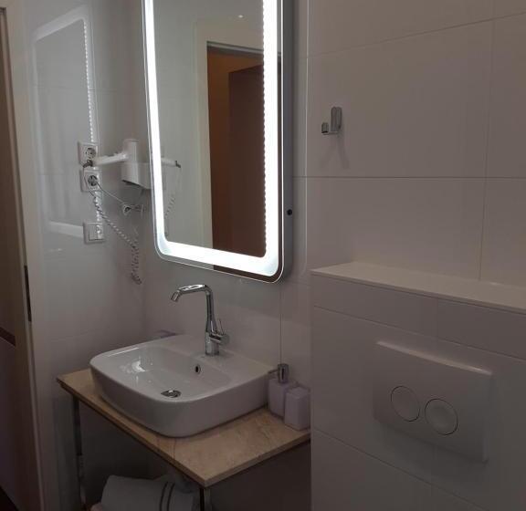 חדר סטנדרט לשלושה, Haus Büderich