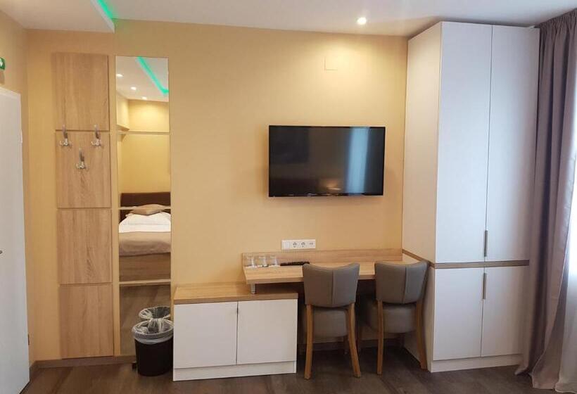 חדר סטנדרט לשלושה, Haus Büderich