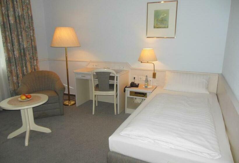 스탠다드 싱글 룸, Heuberg