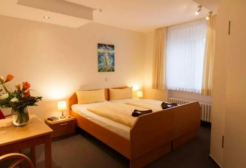Standard-invahuone, Krelinger Freizeit  Und Tagungszentrum