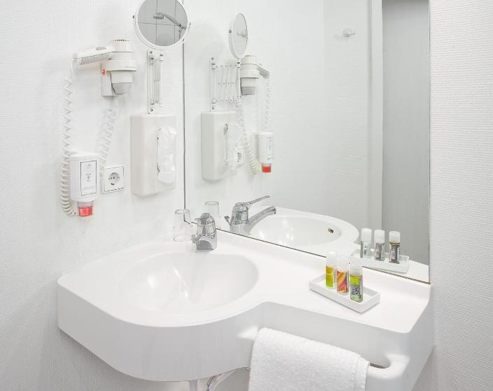 Quarto Individual Clássico, Aspire Kronprinz, Trademark Collection By Wyndham