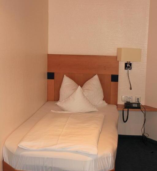 Quarto Individual Clássico, Aspire Kronprinz, Trademark Collection By Wyndham