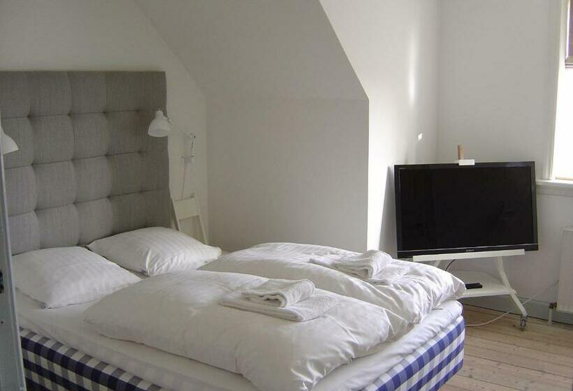 スタンダードルーム, Plesners Bade