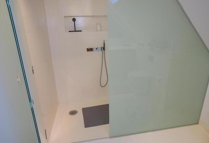 ３ベッドルームアパートメント, Plesners Bade