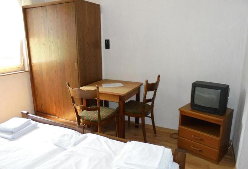 标准间, Prinz Eitel