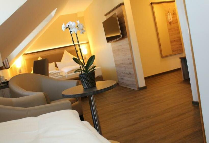 Номер Стандарт Трехместный, Ratskeller Schwarzenberg