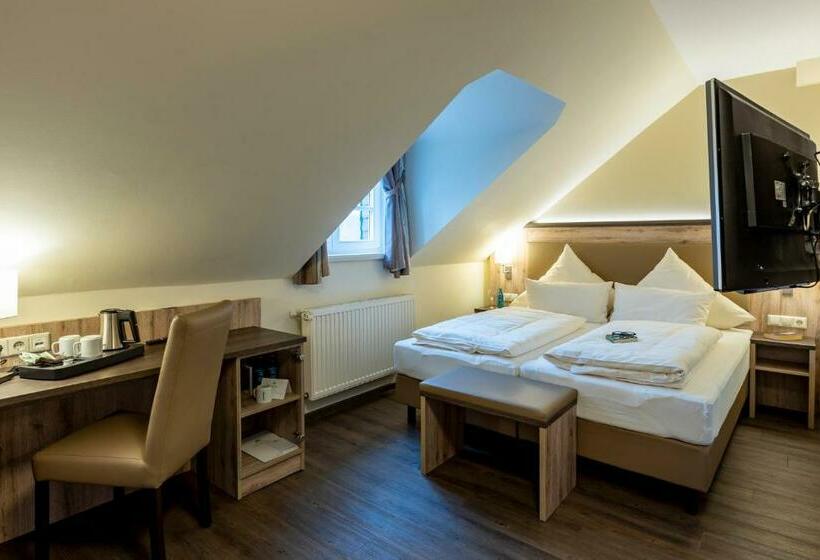 Номер Стандарт Трехместный, Ratskeller Schwarzenberg