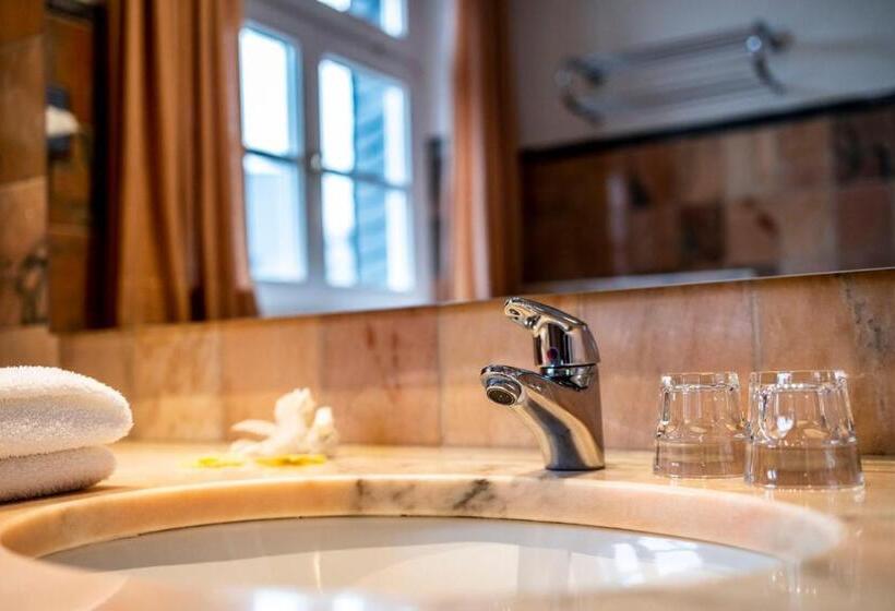 Номер Superior Вид на Город, Ratskeller Schwarzenberg