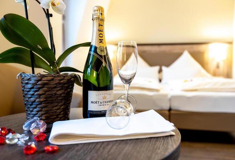 Номер Superior Вид на Город, Ratskeller Schwarzenberg