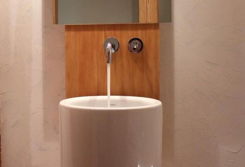 غرفة قياسية, Zum Pfeiffer