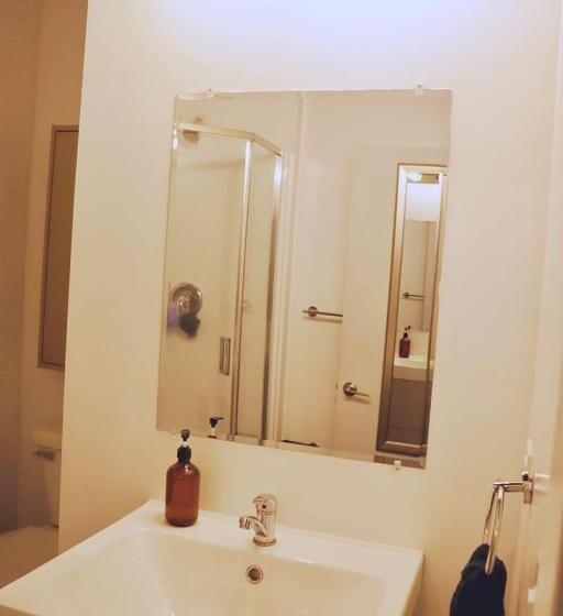 تختخواب در اتاق مشترک, Stay 424 Hostel