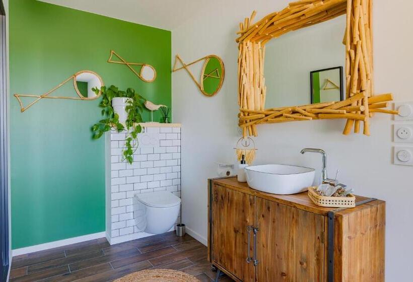 חדר סטנדרט עם טרסה, Box Inn