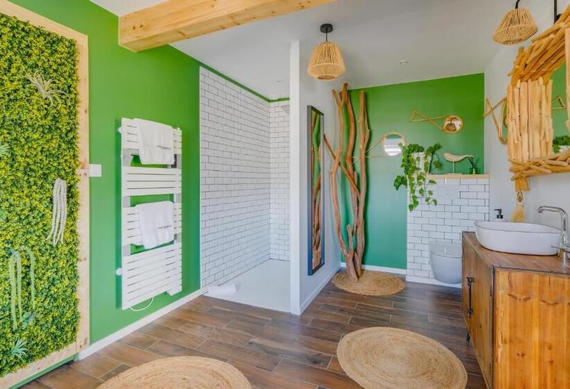 חדר סטנדרט עם טרסה, Box Inn