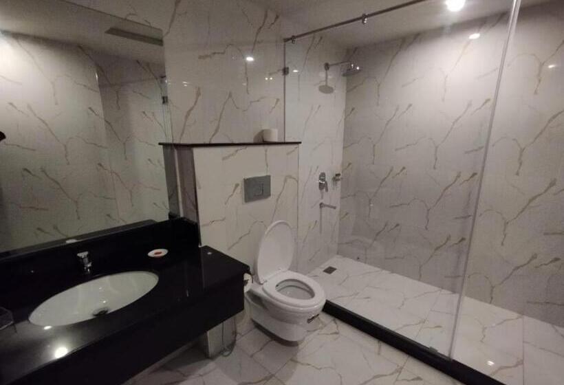 اتاق سوپریور, Avari Xpress Gilgit