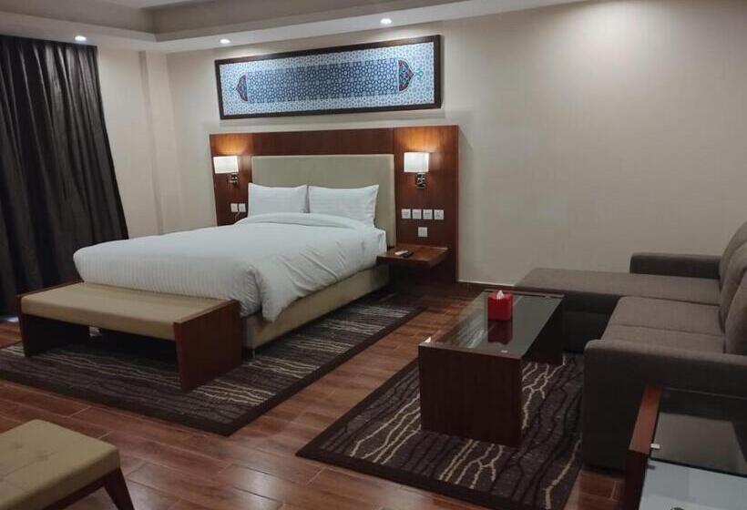 اتاق اجرایی, Avari Xpress Gilgit