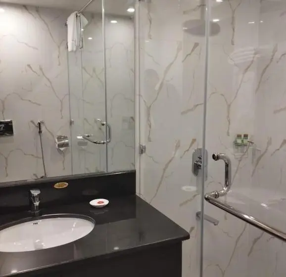 اتاق اجرایی, Avari Xpress Gilgit