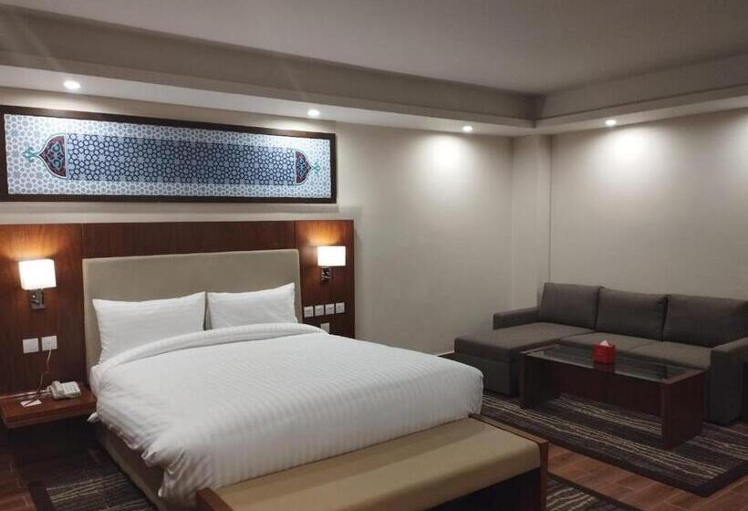 اتاق اجرایی, Avari Xpress Gilgit