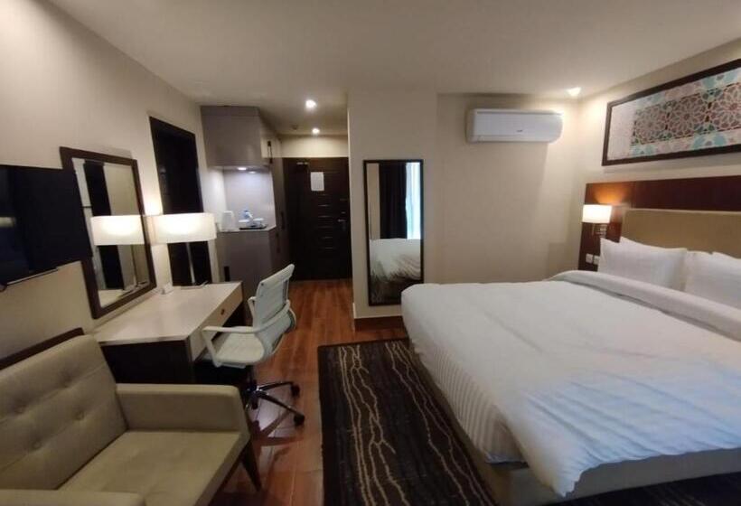 سوئیت پریمیوم, Avari Xpress Gilgit