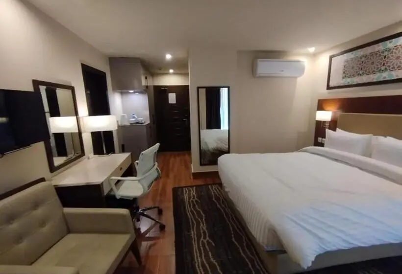 سوئیت پریمیوم, Avari Xpress Gilgit