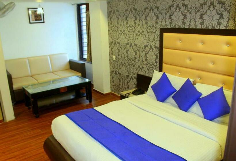 חדר סטנדרט, Avn