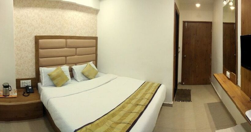 חדר דלוקס, Avn