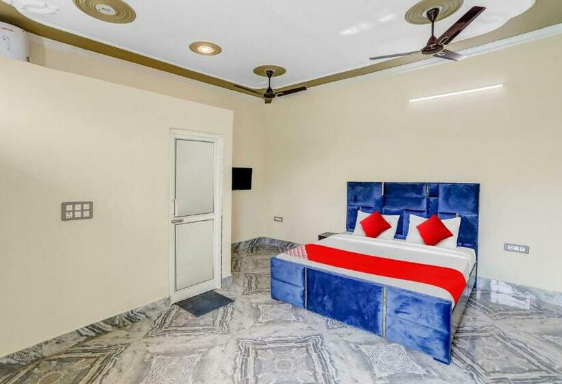 트리플 클래식 룸, Flagship Friends Guest House