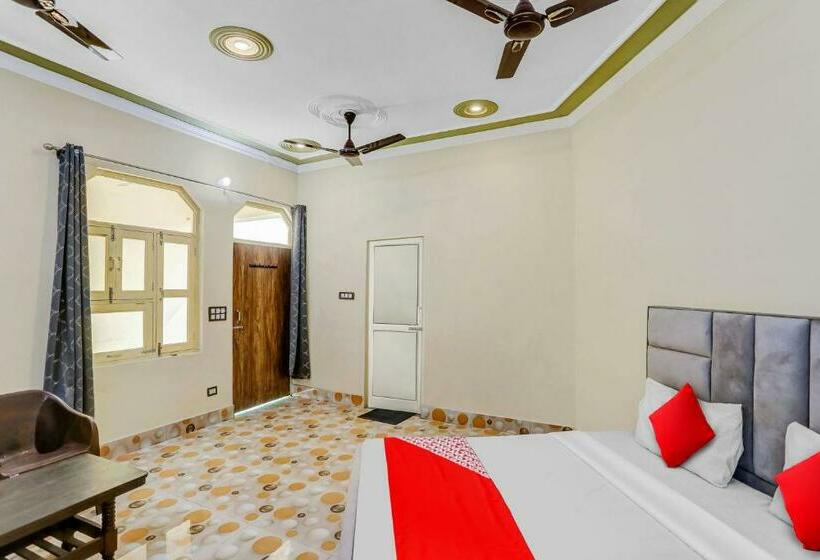 트리플 클래식 룸, Flagship Friends Guest House