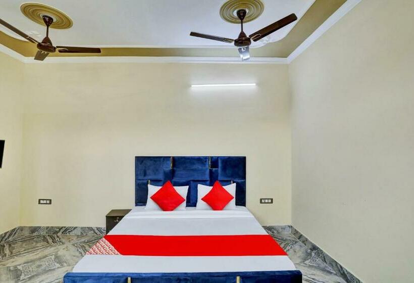 트리플 클래식 룸, Flagship Friends Guest House