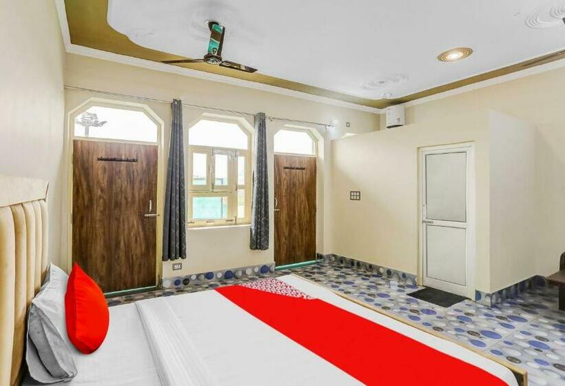 트리플 클래식 룸, Flagship Friends Guest House