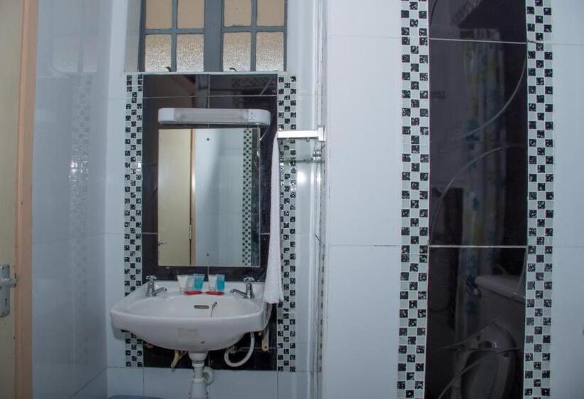 سوییت اجرایی, Lake Bogoria Spa Kabarak