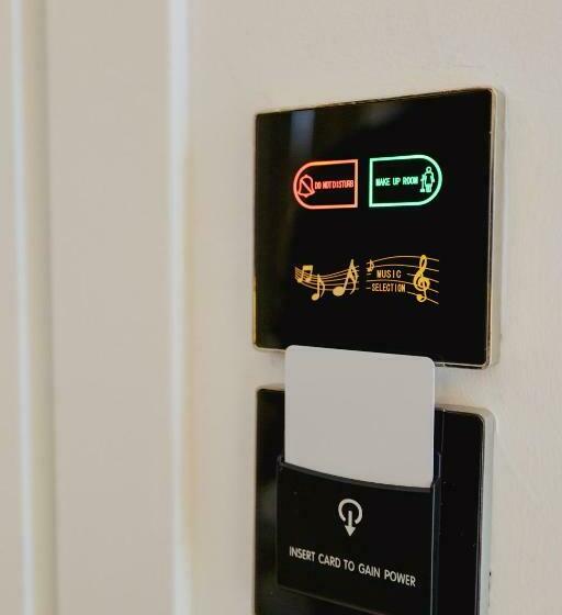 带阳台的豪华间, Renato