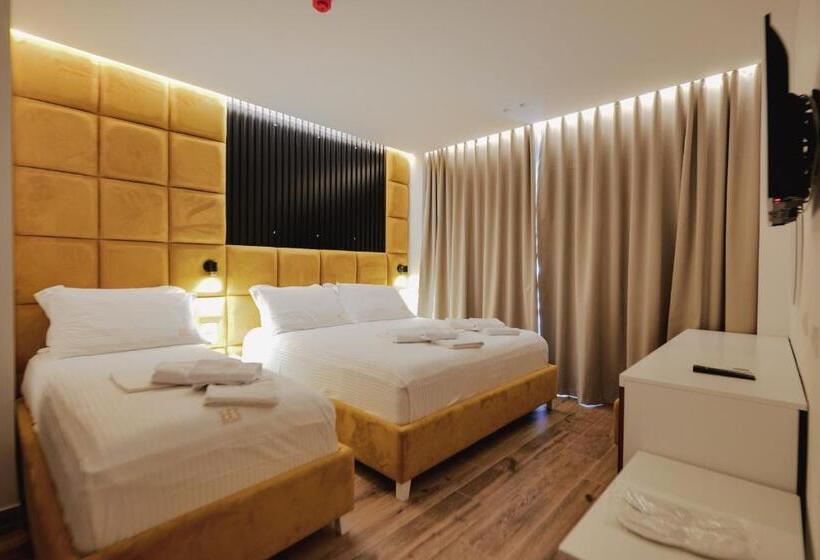 Triple Room Sea View, Renato