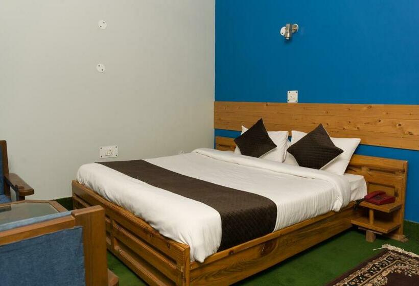 Номер Deluxe, The Hill Paradise