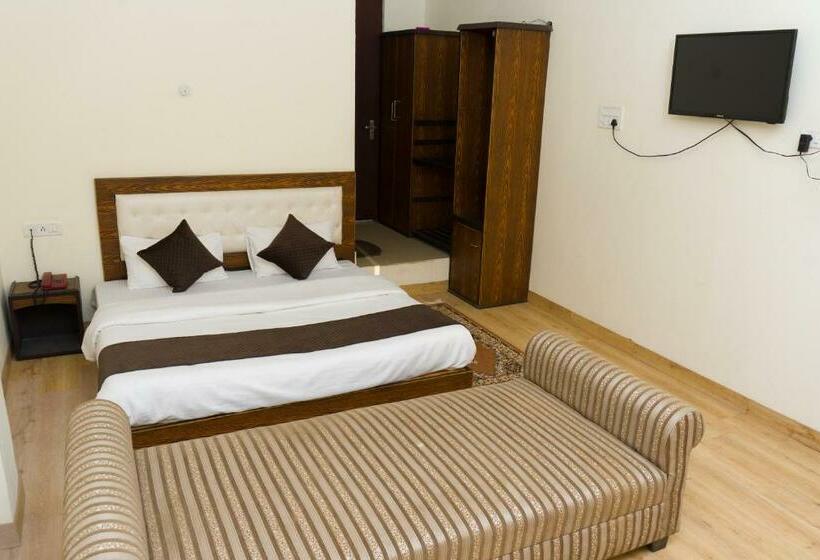 Номер Стандарт Вид на Горы, The Hill Paradise