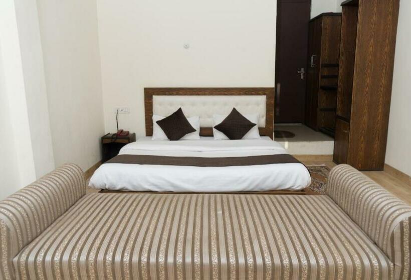 Номер Стандарт Вид на Горы, The Hill Paradise