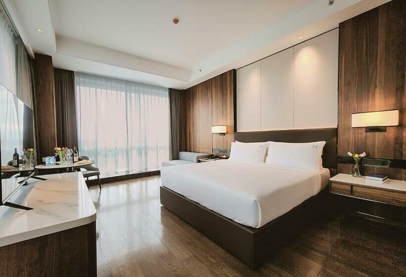 חדר דחוקס עם מיטת קינג, Vm