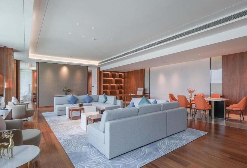 סוויטה נשיאותית, Vm