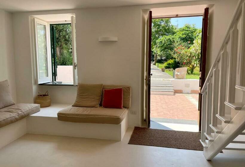 ویلای 1 خوابه, Villa Morea & Rooms In Procida