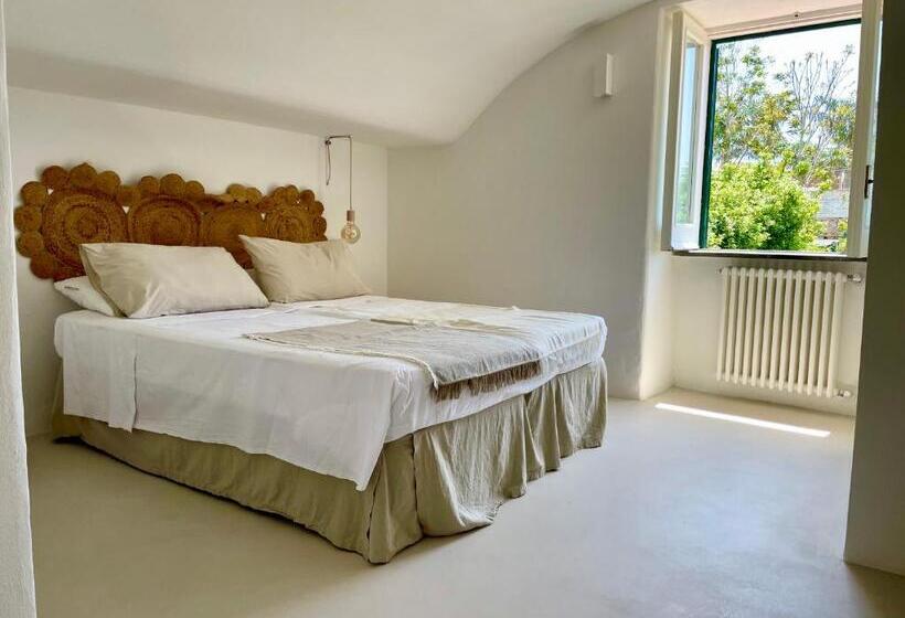 اتاق لوکس با بالکن و چشمانداز دریا, Villa Morea & Rooms In Procida