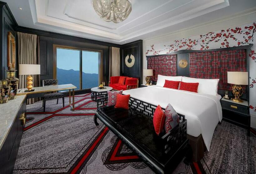 اتاق استاندارد با تخت بزرگ, The Karl Lagerfeld