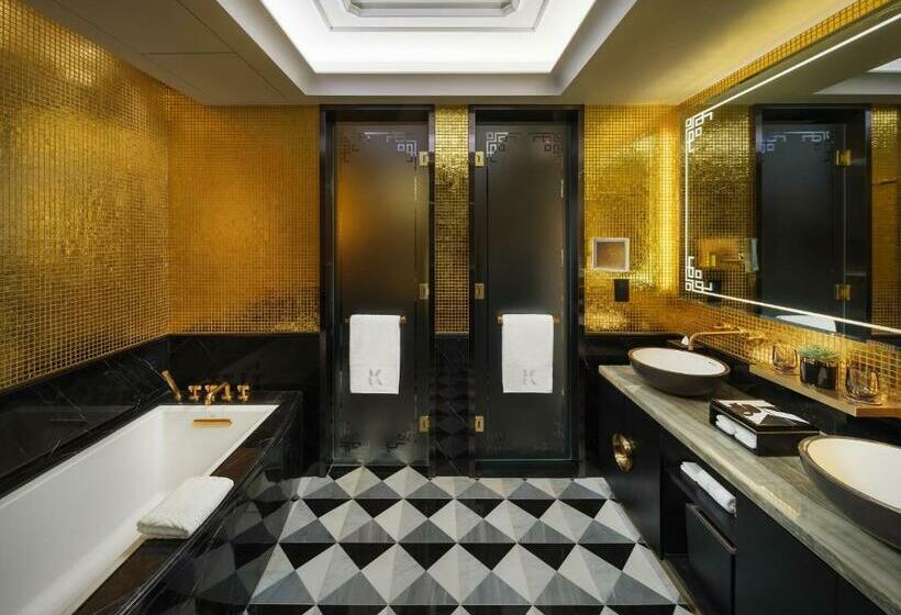 اتاق استاندارد با چشمانداز باغ, The Karl Lagerfeld