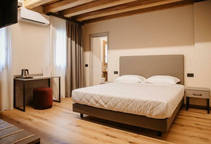 غرفة ديلوكس, Ca Lisel