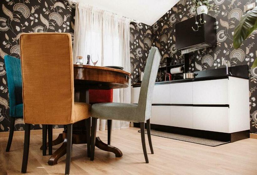 غرفة ديلوكس ثلاثية, Ca Lisel