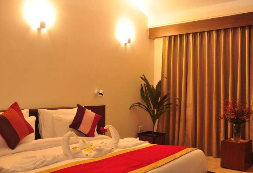 スーペリアールーム, Goroomgo Luxury Palm Bhimtal   Luxury Room   Excellent Customer Service   Best Seller