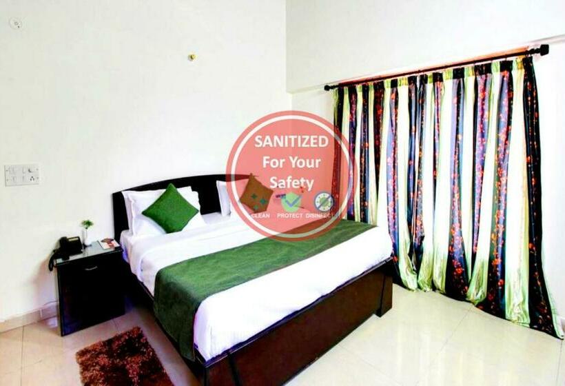 デラックスルーム, Goroomgo Luxury Palm Bhimtal   Luxury Room   Excellent Customer Service   Best Seller