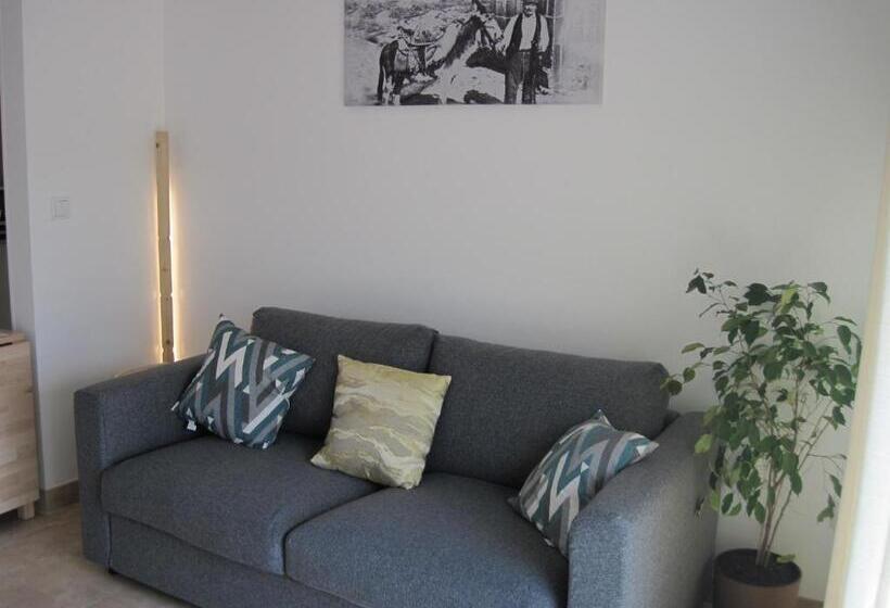 ファミリールーム, Casas Nas Hortas