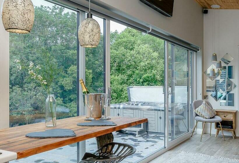 בית, חדר שינה 1, Nantycoed Lodges